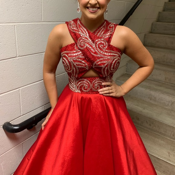 Gorgeous red ball gown, only worn twice! - Picture 2 of 2